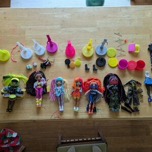 L.O.L. Surprise! Yellow and Pink Dolls & Accessories Collection